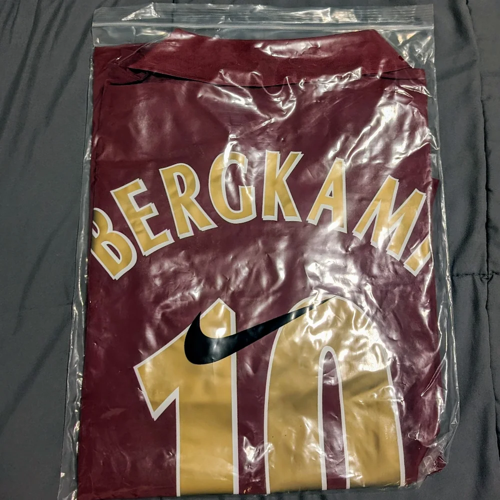 FC Arsenal Dennis Bergkamp Retro Jersey 2005/06 - Picture 5 of 5